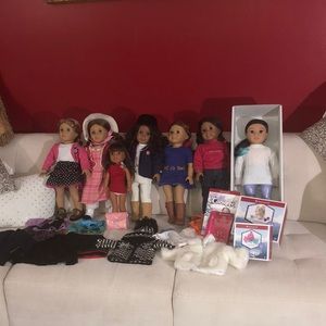 American Girl Dolls  10 and 1 Pleasant Company Doll Beautiful Dolls with access